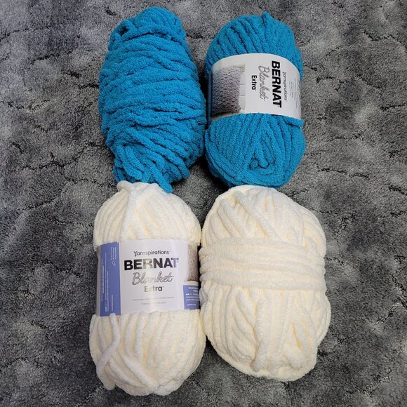 Bernat Blanket Extra New 4 Full Rolls/Skeins - Picture 1 of 2